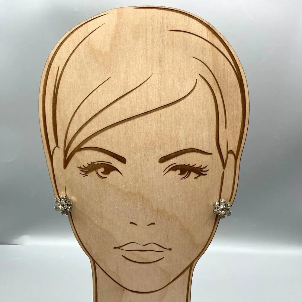 Vintage Clear Crystal Flower Earrings, Classic Silver Tone Screw Back with Prong - Picture 3 of 5